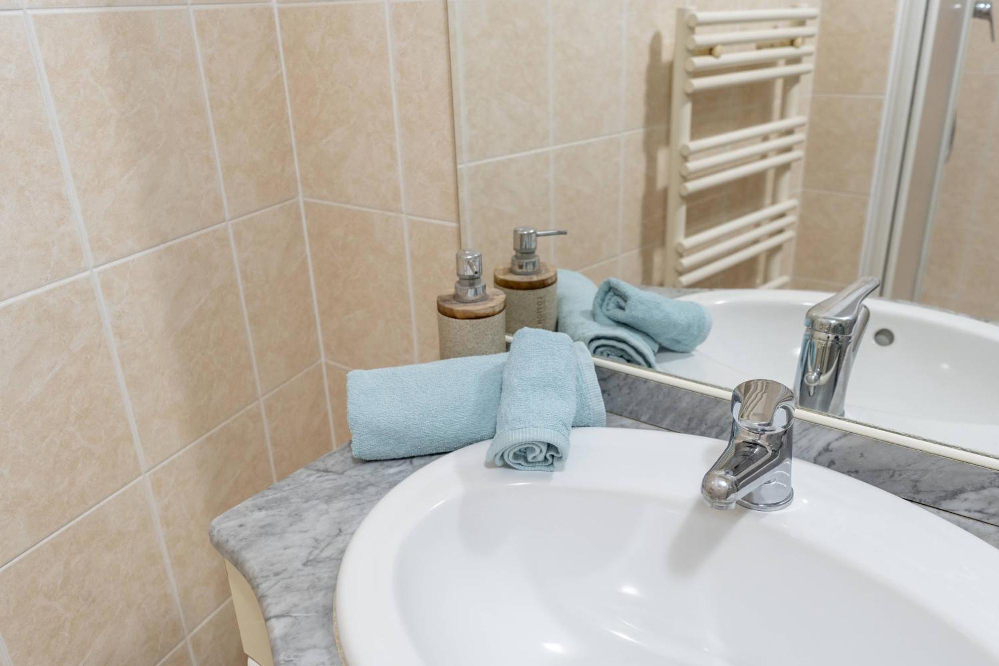 La Petit Maisonette De Manu Cannes Ngoại thất bức ảnh